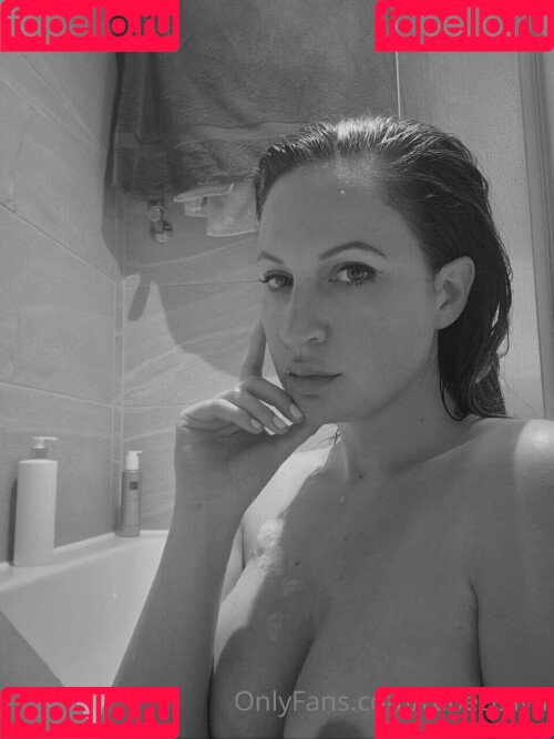 rebeccava Onlyfans Photo Gallery 