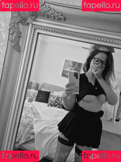 rebeccava Onlyfans Photo Gallery 