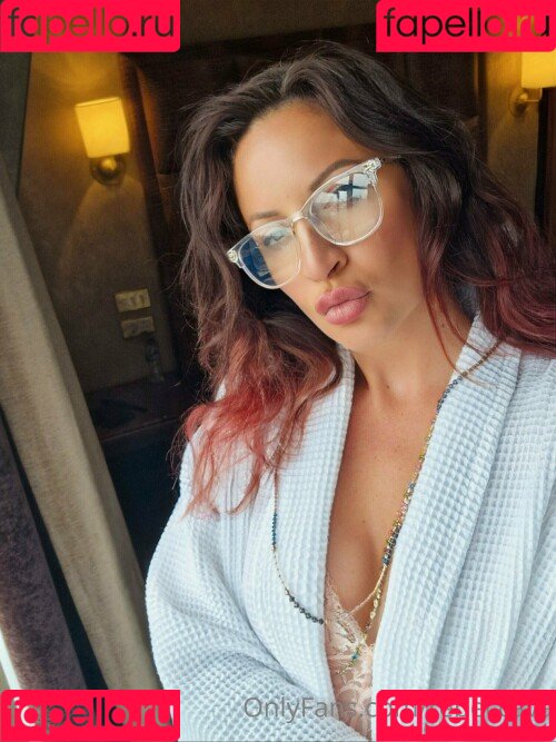 rebeccava Onlyfans Photo Gallery 