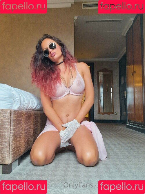 rebeccava Onlyfans Photo Gallery 