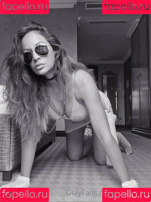 rebeccava Onlyfans Photo Gallery 