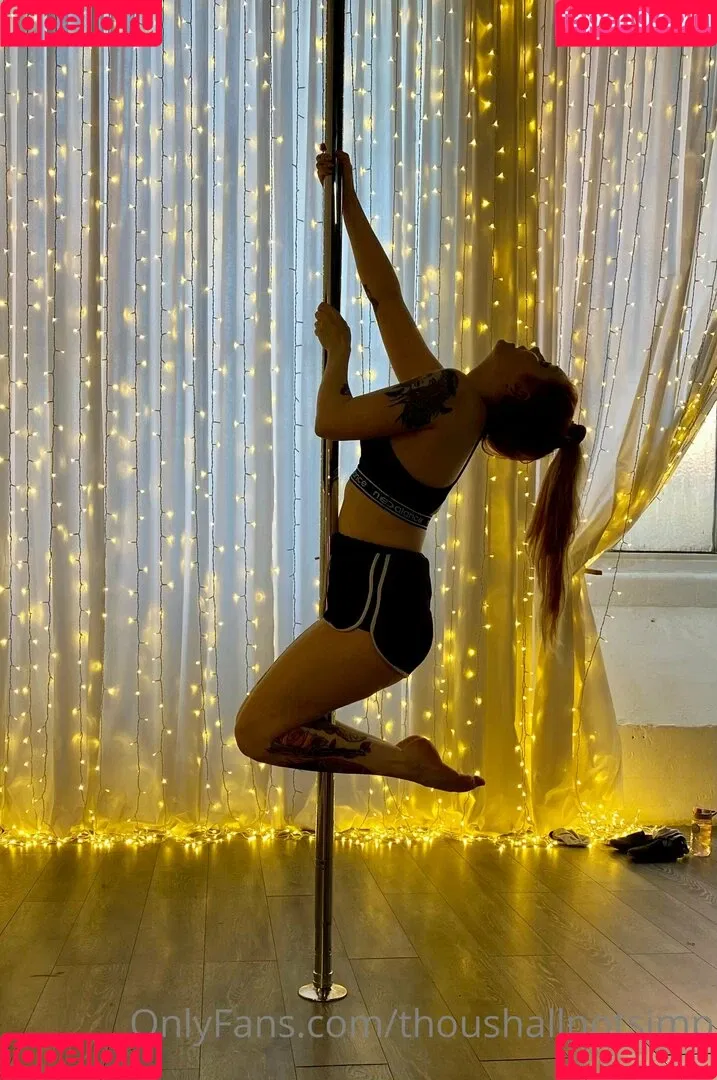 thoushallnotsimp Onlyfans Photo Gallery 