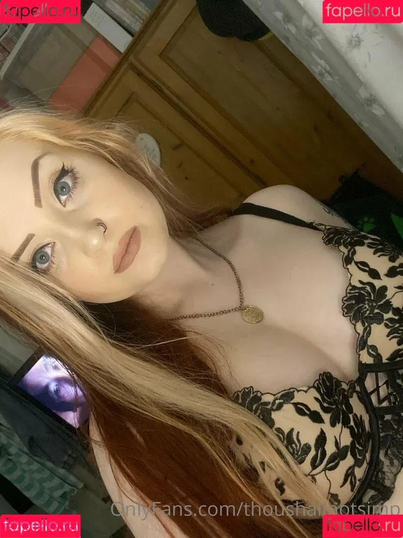 thoushallnotsimp Onlyfans Photo Gallery 