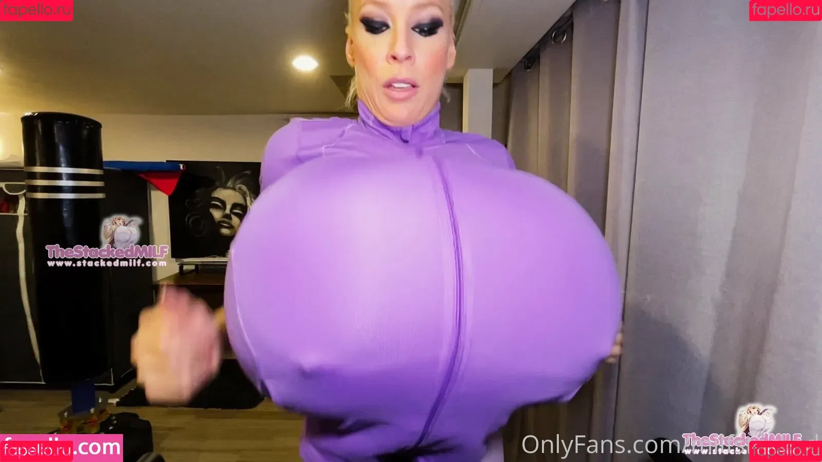 thebustysasha Onlyfans Photo Gallery 