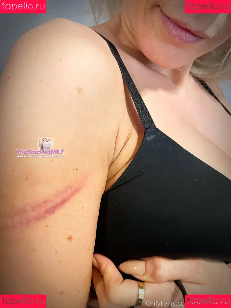 thebustysasha Onlyfans Photo Gallery 