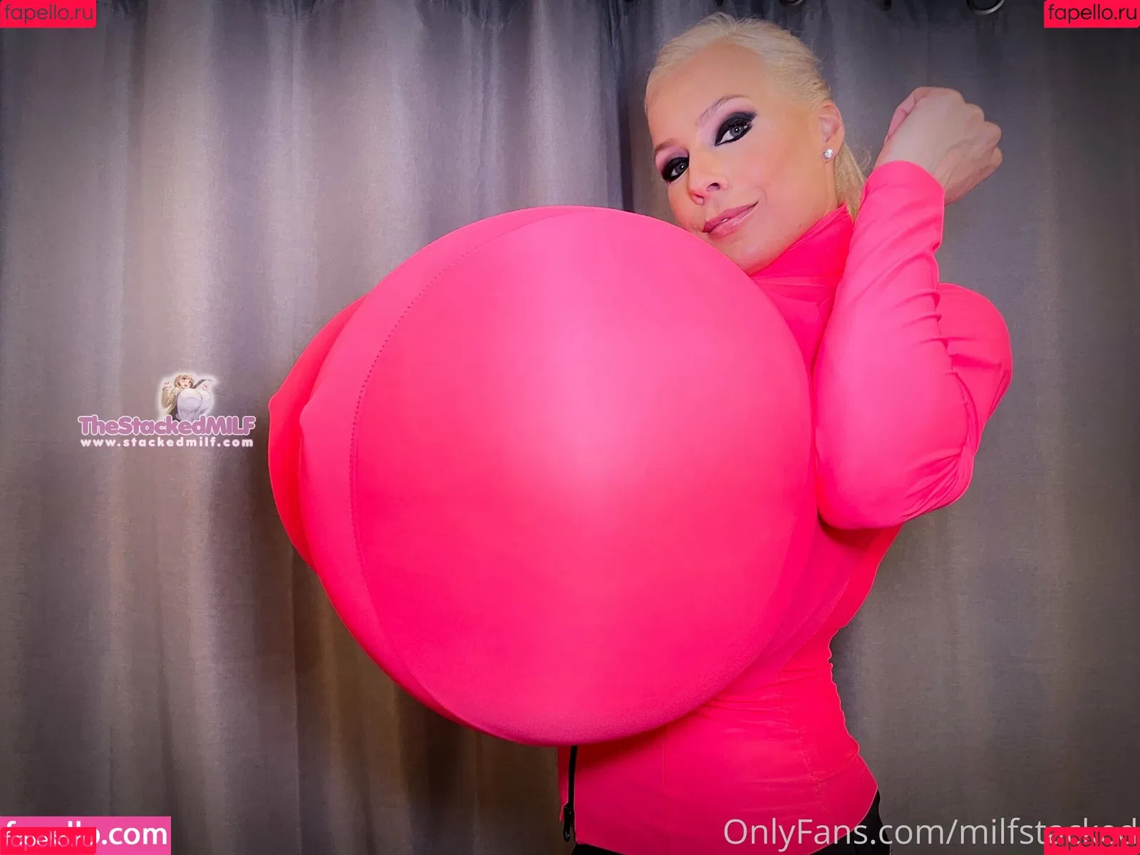 thebustysasha Onlyfans Photo Gallery 