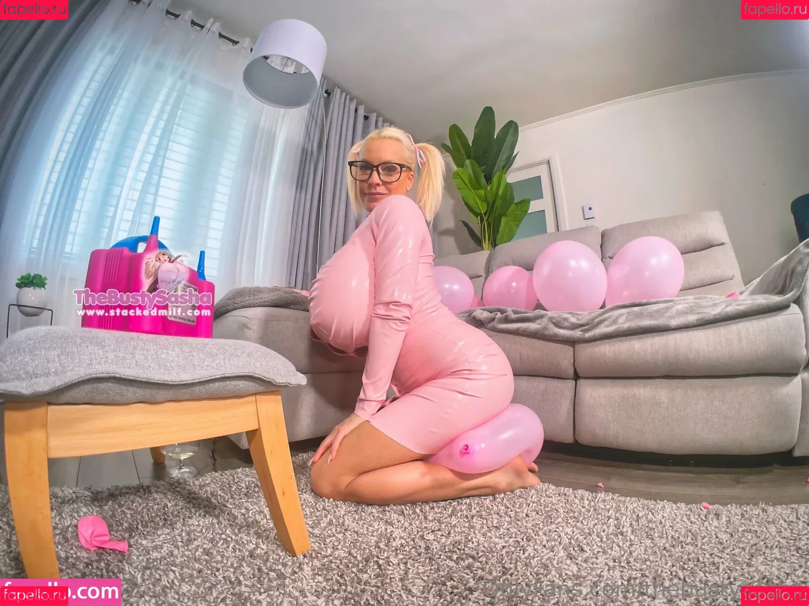 thebustysasha Onlyfans Photo Gallery 