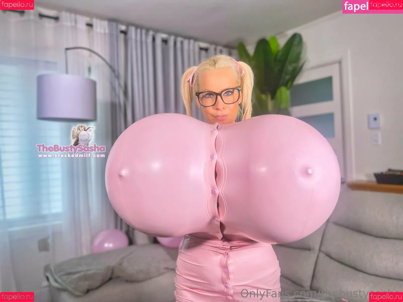 thebustysasha Onlyfans Photo Gallery 