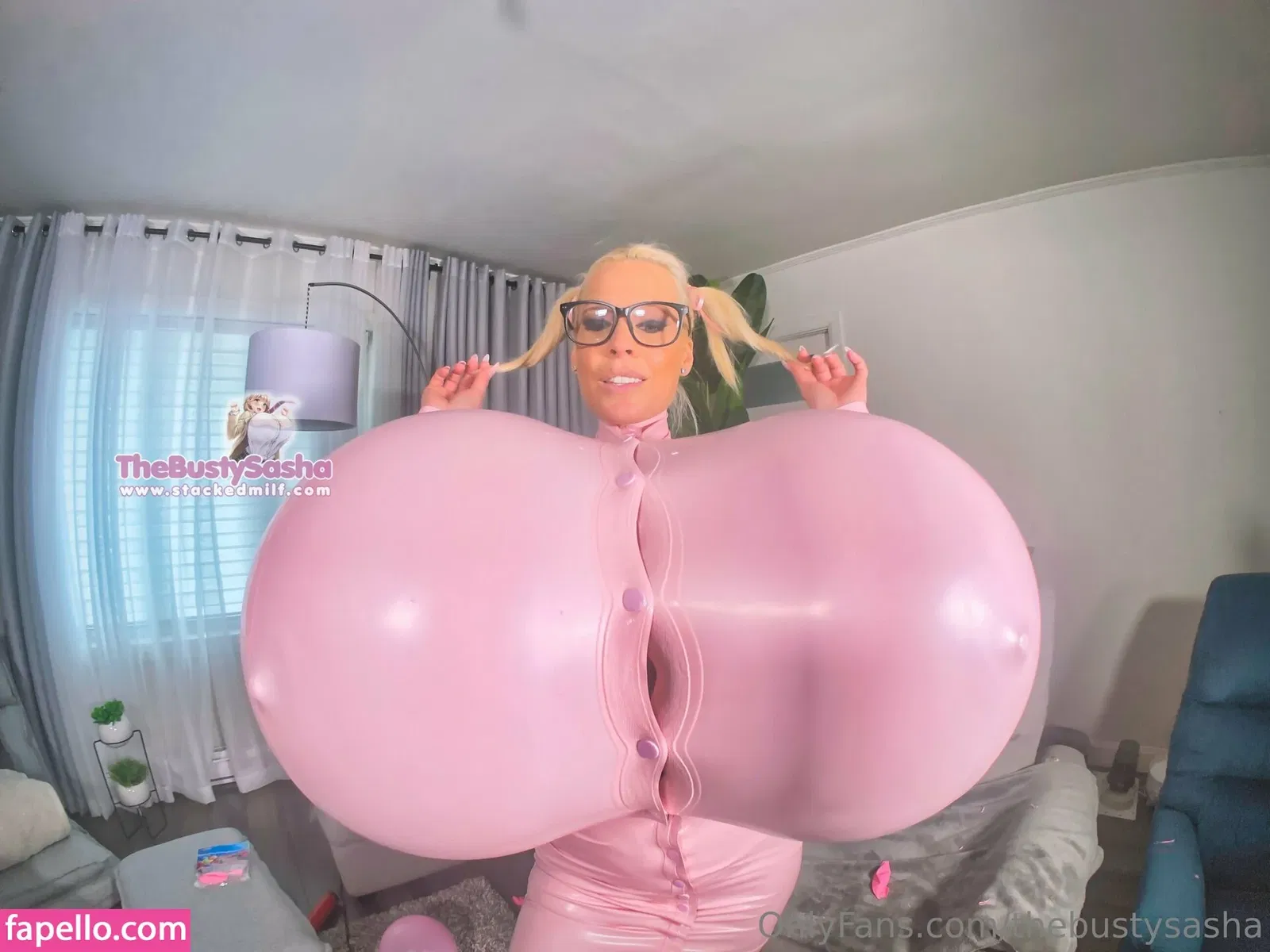 thebustysasha Onlyfans Photo Gallery 