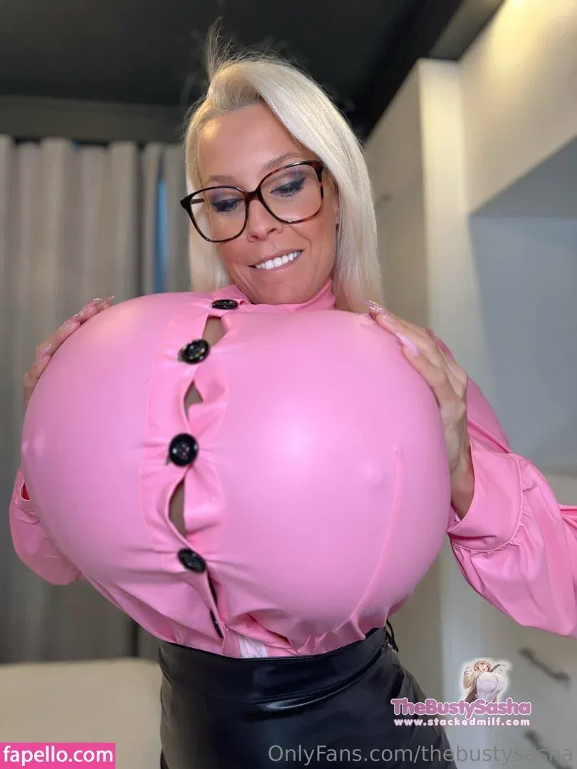 thebustysasha Onlyfans Photo Gallery 