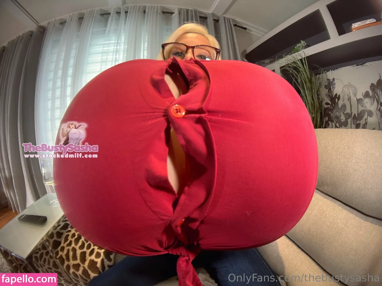 thebustysasha Onlyfans Photo Gallery 