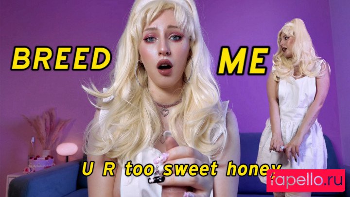 thebustysasha Onlyfans Photo Gallery 