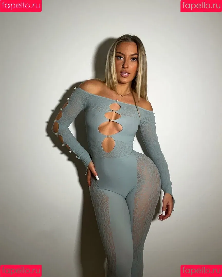 Evie Garbe Onlyfans Photo Gallery 