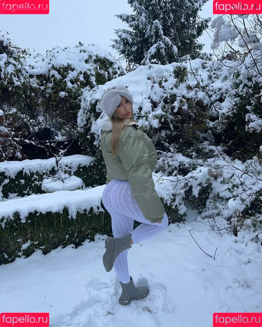 Evie Garbe Onlyfans Photo Gallery 