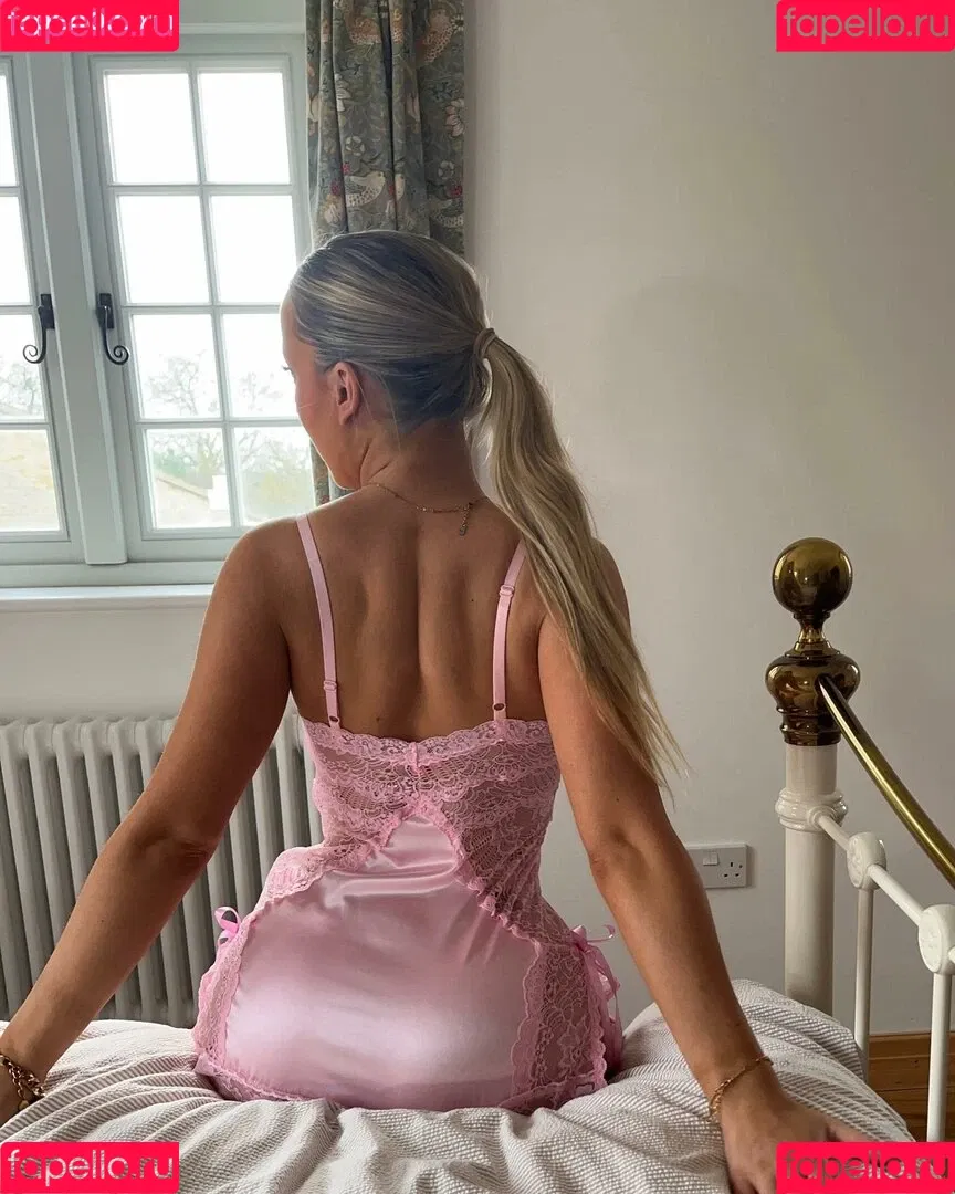 Evie Garbe Onlyfans Photo Gallery 