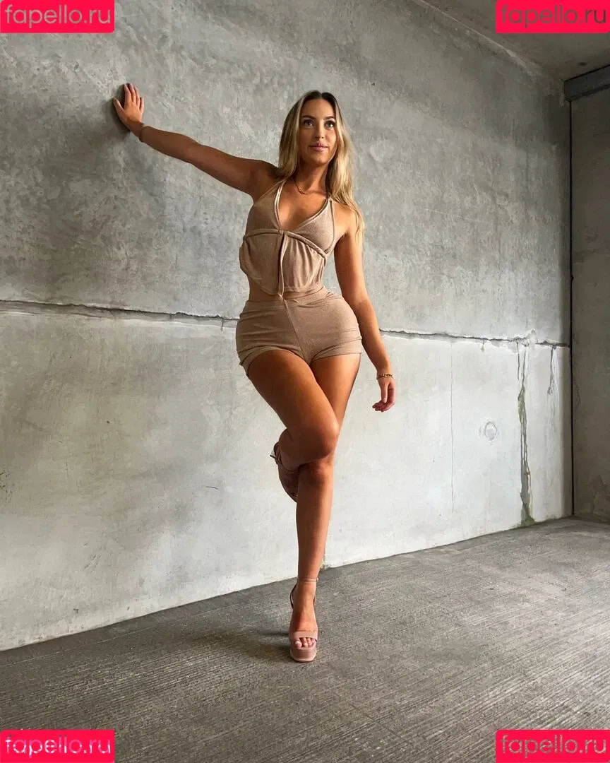Evie Garbe Onlyfans Photo Gallery 