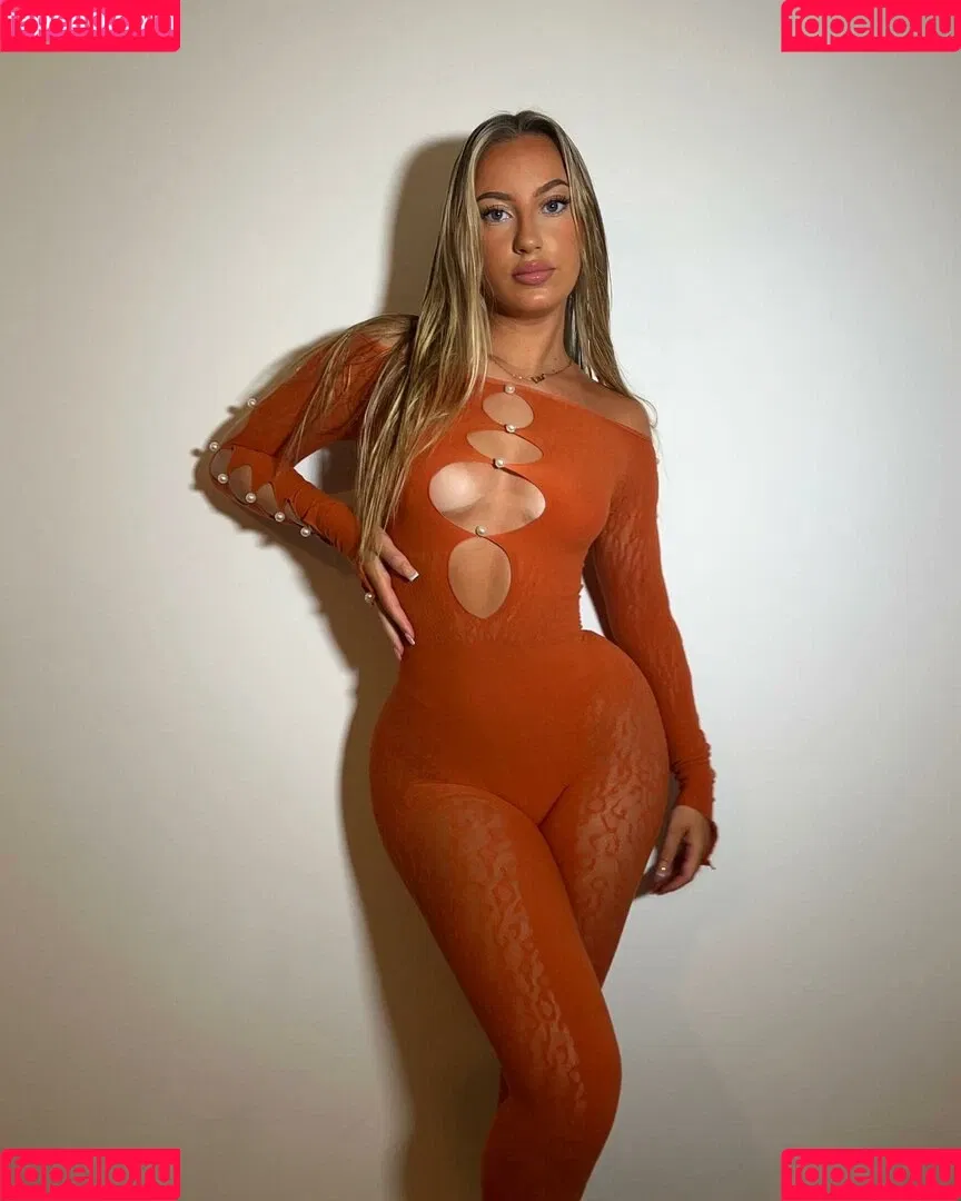 Evie Garbe Onlyfans Photo Gallery 