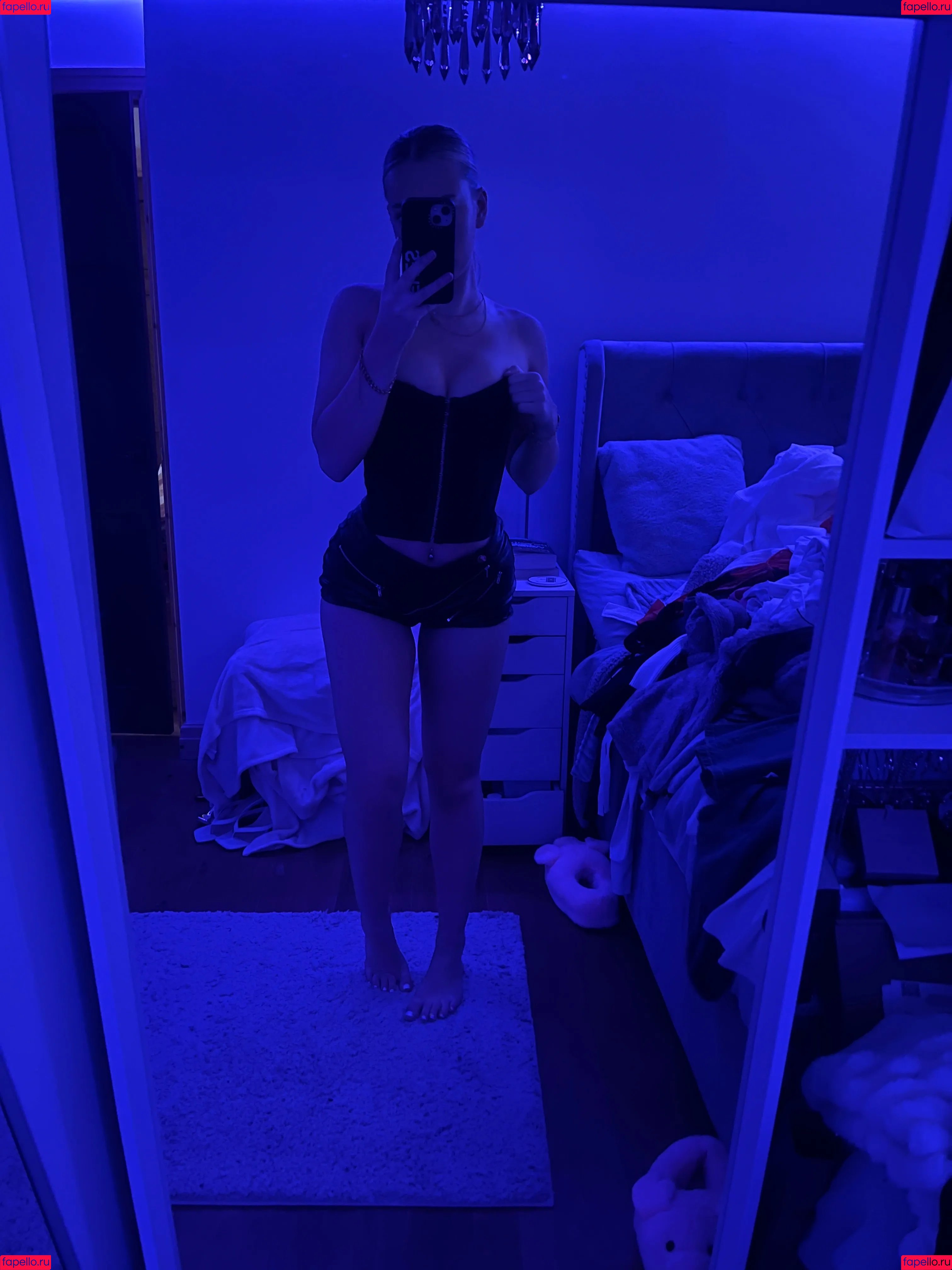 Evie Garbe Onlyfans Photo Gallery 