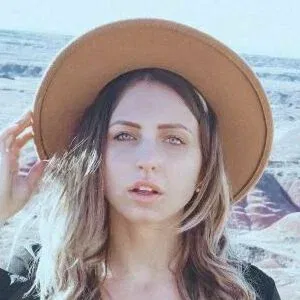 Rusaviral Onlyfans Photo Gallery 