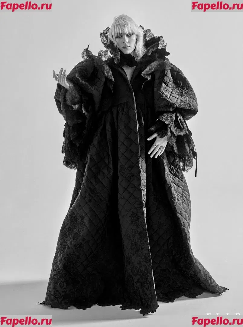 Billie Eilish Onlyfans Photo Gallery 
