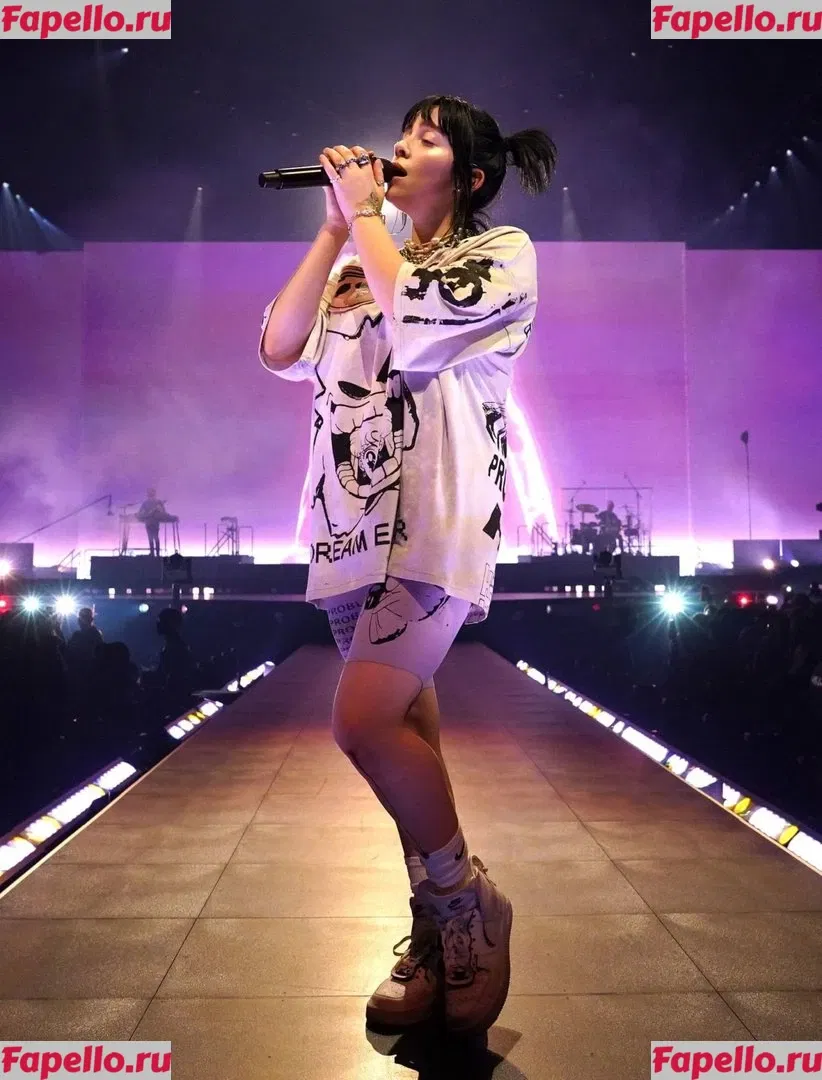 Billie Eilish Onlyfans Photo Gallery 