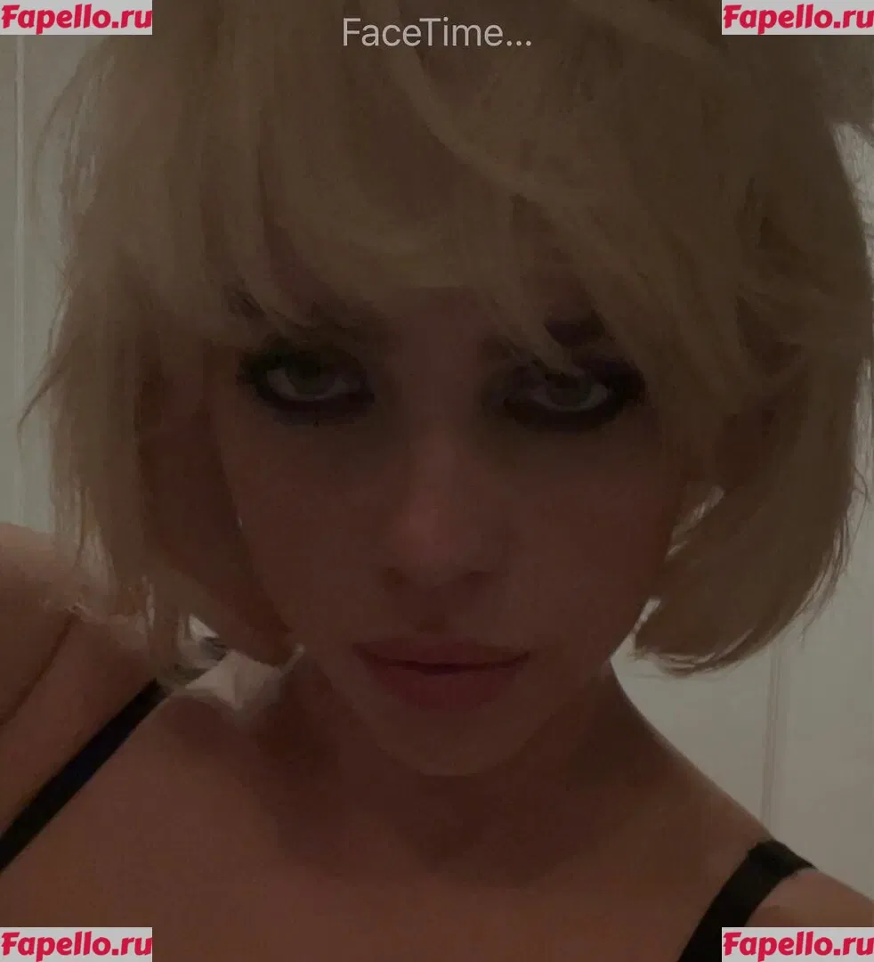 Billie Eilish Onlyfans Photo Gallery 