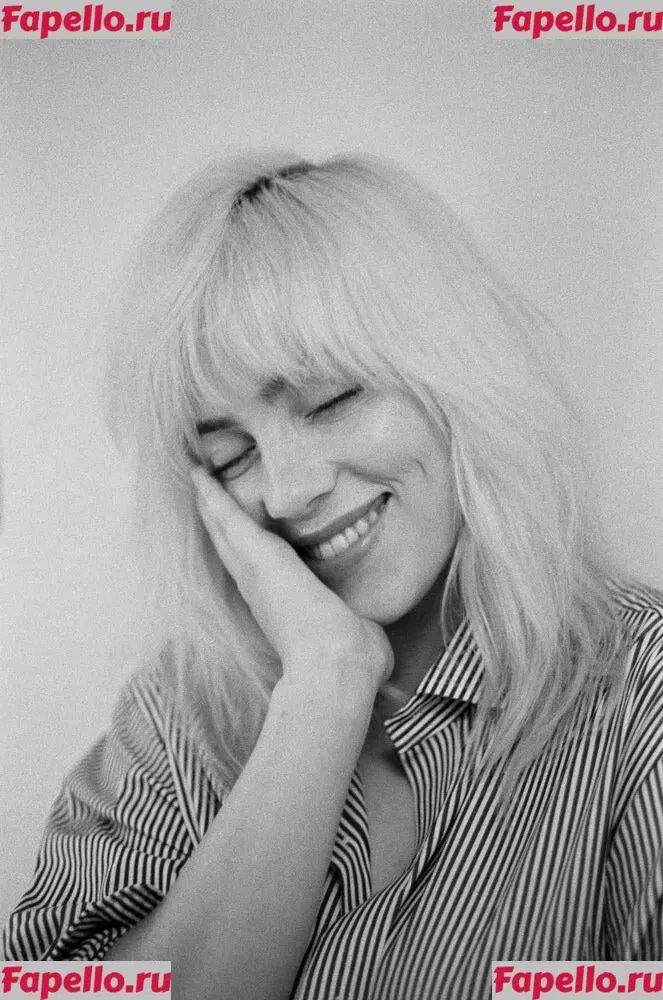 Billie Eilish Onlyfans Photo Gallery 