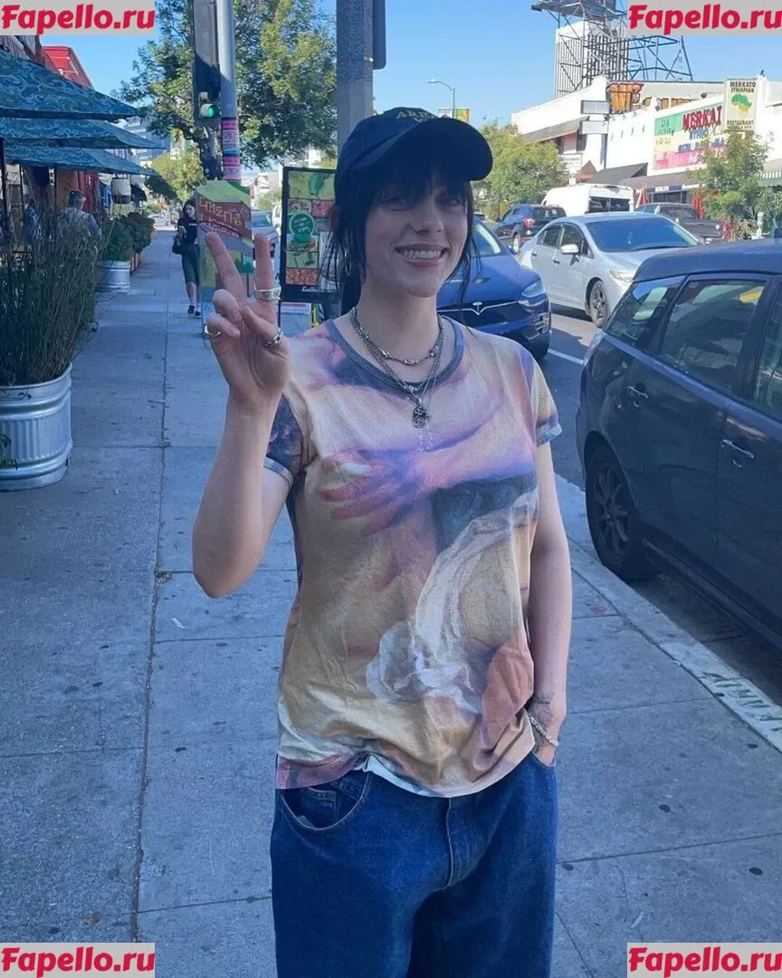 Billie Eilish Onlyfans Photo Gallery 
