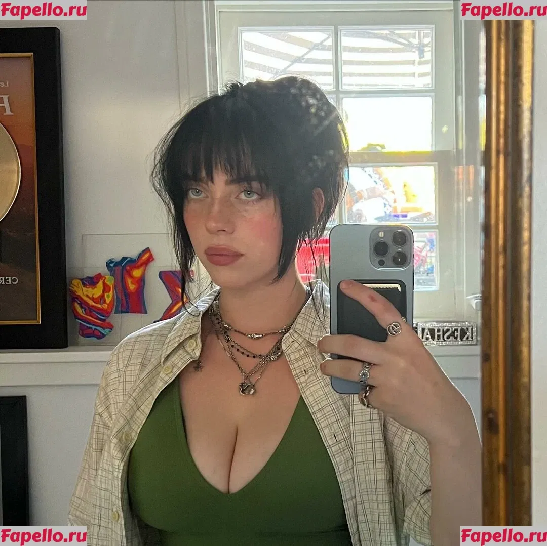 Billie Eilish Onlyfans Photo Gallery 