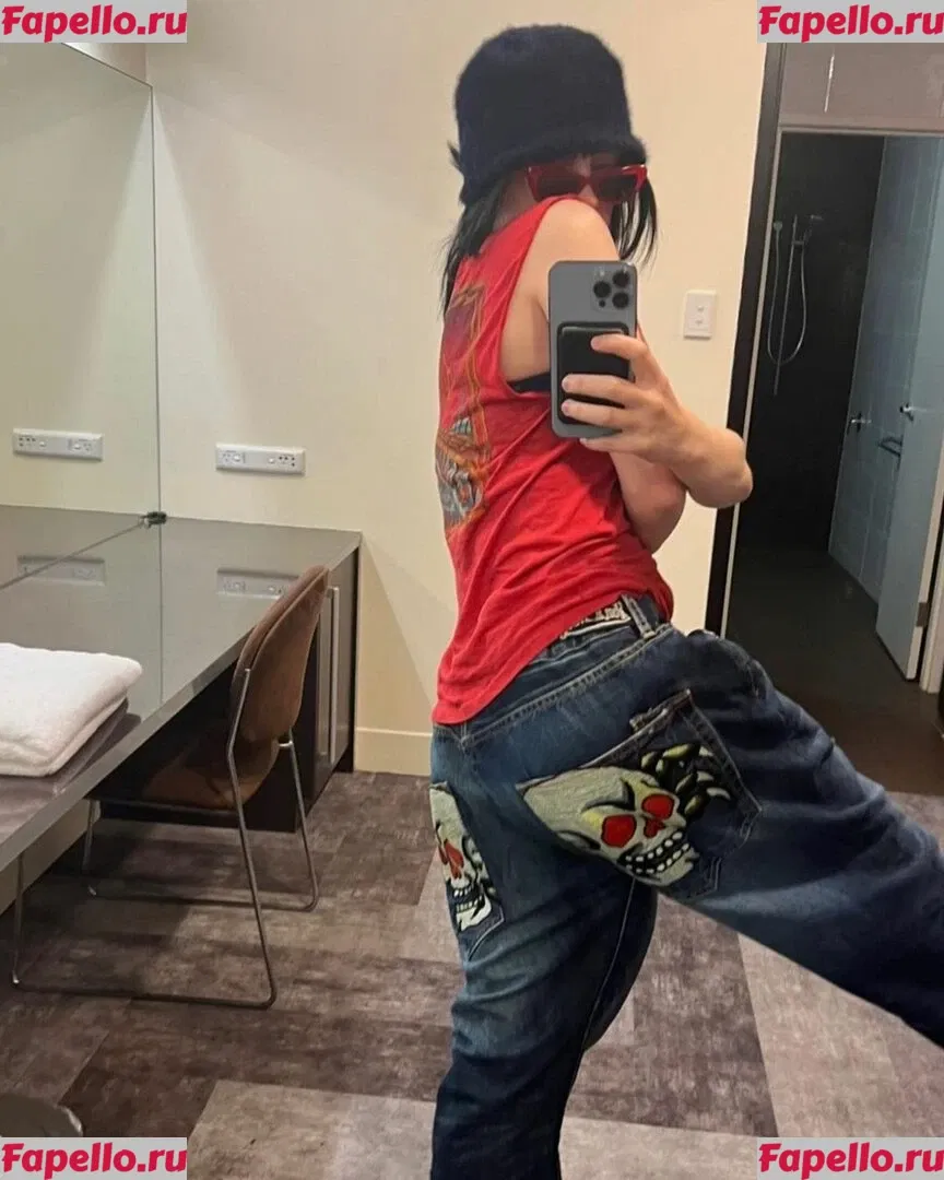 Billie Eilish Onlyfans Photo Gallery 
