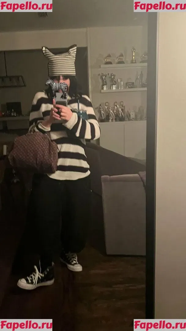 Billie Eilish Onlyfans Photo Gallery 