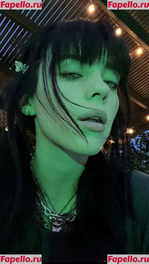 Billie Eilish Onlyfans Photo Gallery 