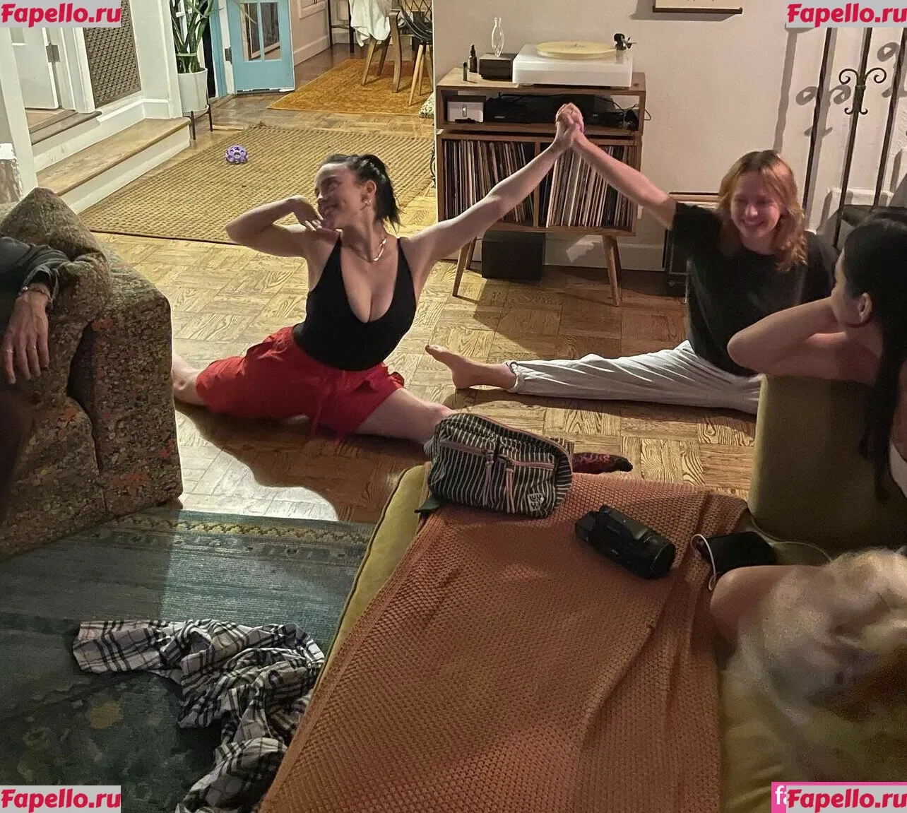 Billie Eilish Onlyfans Photo Gallery 