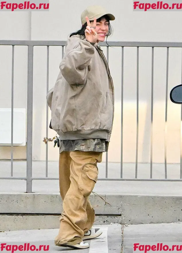 Billie Eilish Onlyfans Photo Gallery 