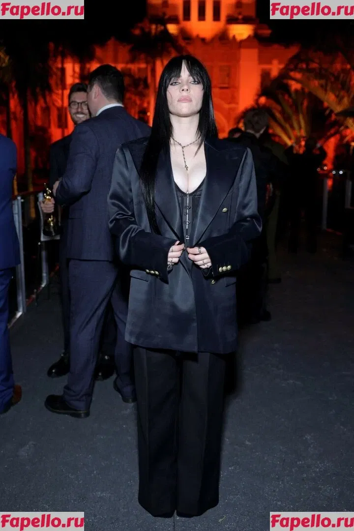 Billie Eilish Onlyfans Photo Gallery 