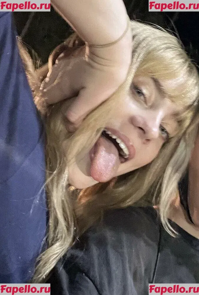 Billie Eilish Onlyfans Photo Gallery 