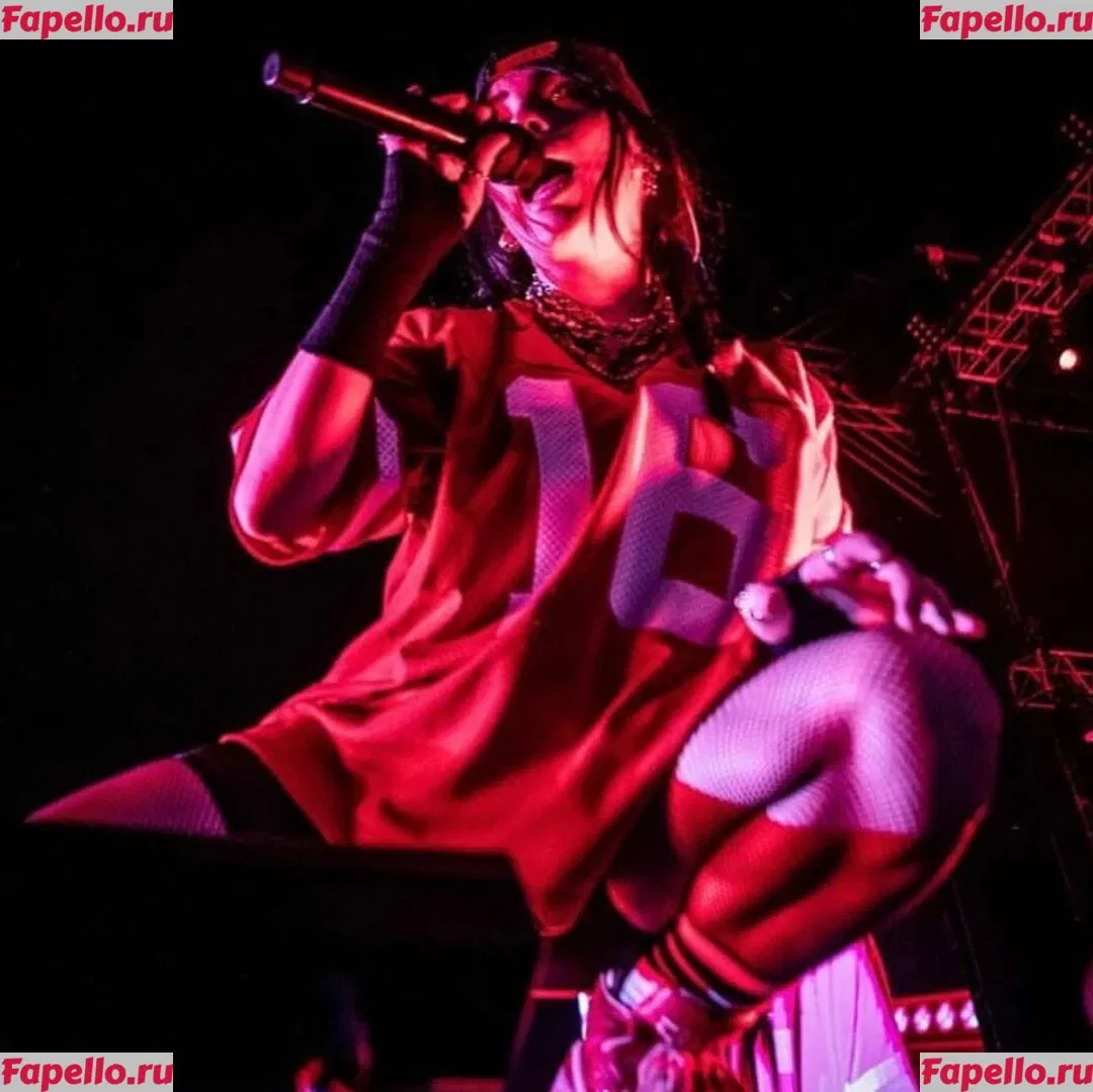 Billie Eilish Onlyfans Photo Gallery 