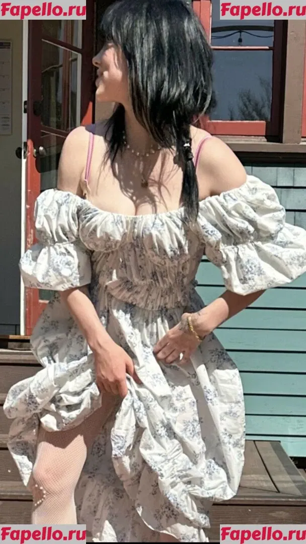 Billie Eilish Onlyfans Photo Gallery 