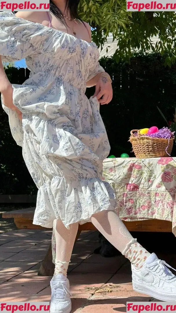 Billie Eilish Onlyfans Photo Gallery 