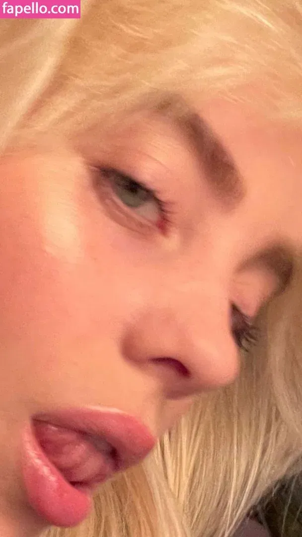 Billie Eilish Onlyfans Photo Gallery 