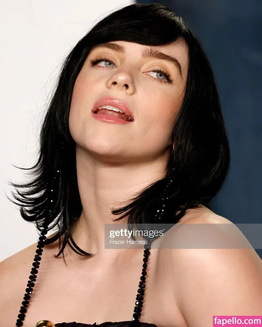 Billie Eilish Onlyfans Photo Gallery 