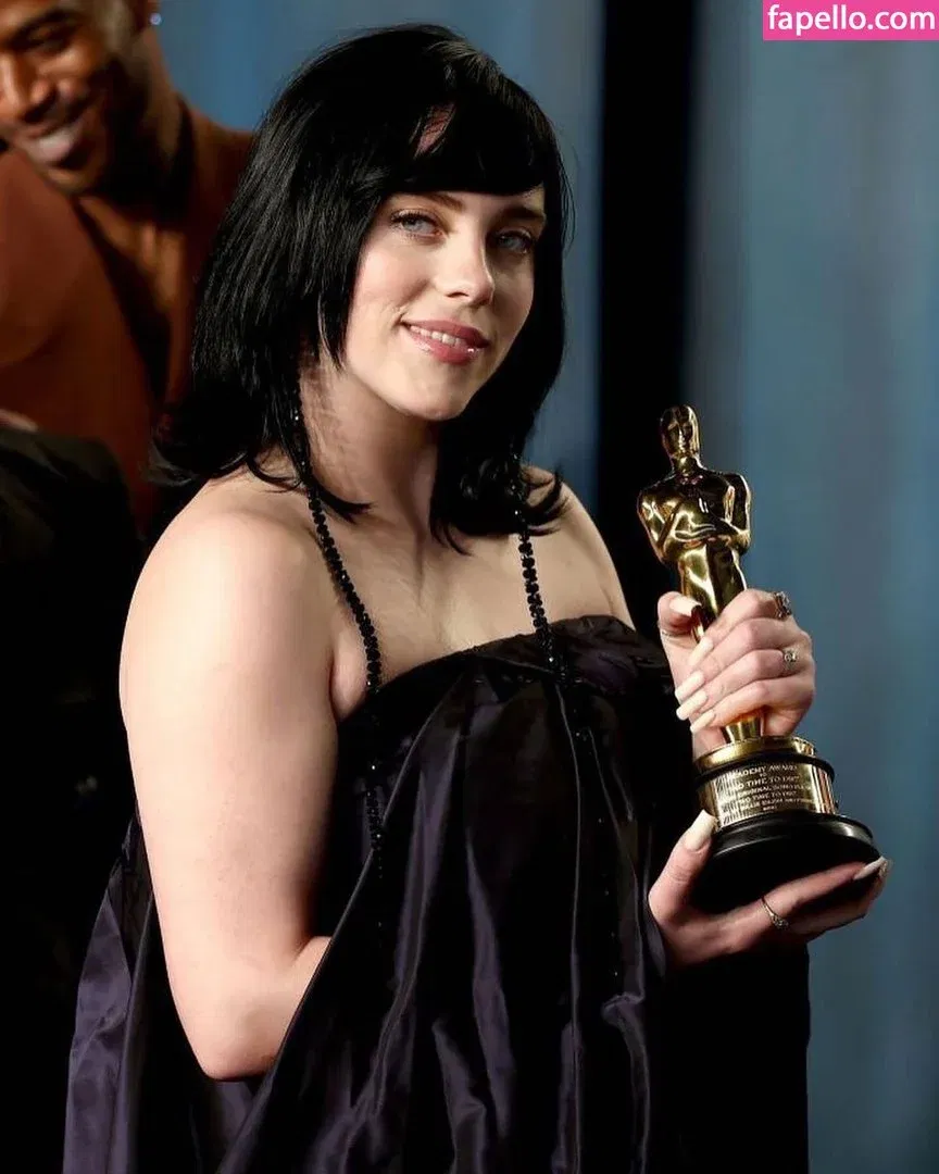 Billie Eilish Onlyfans Photo Gallery 