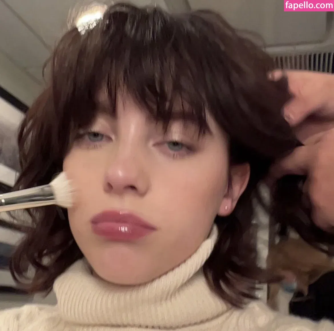 Billie Eilish Onlyfans Photo Gallery 