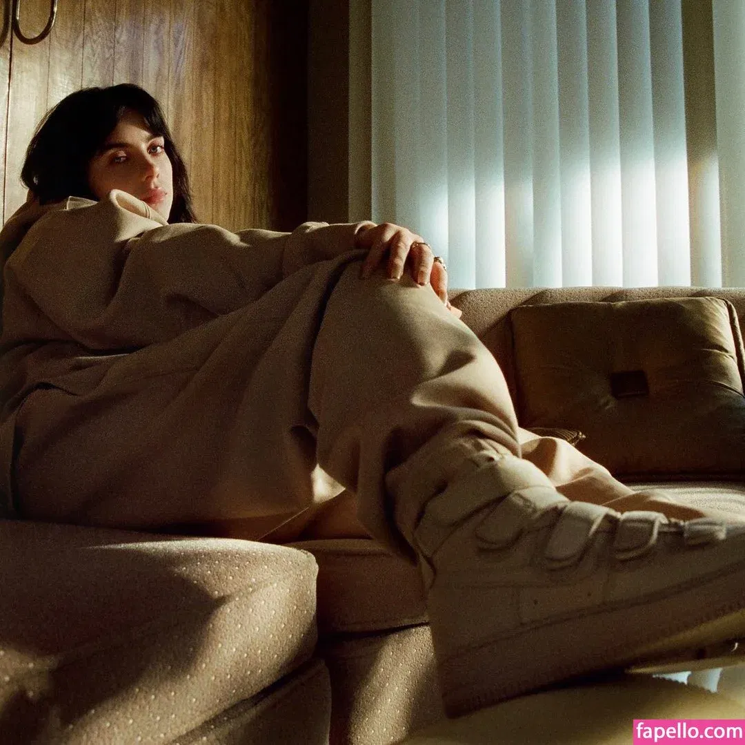 Billie Eilish Onlyfans Photo Gallery 