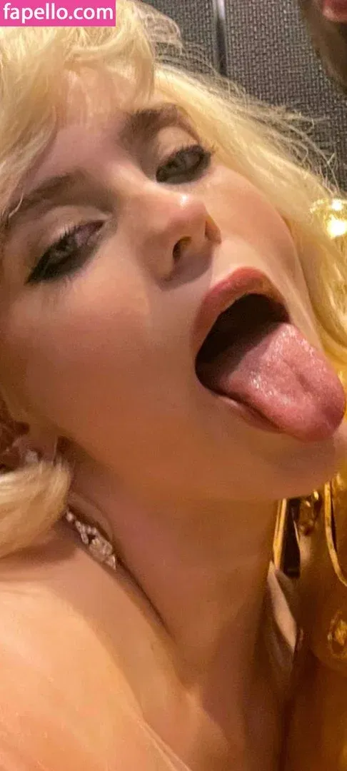 Billie Eilish Onlyfans Photo Gallery 