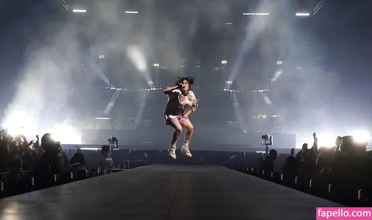 Billie Eilish Onlyfans Photo Gallery 