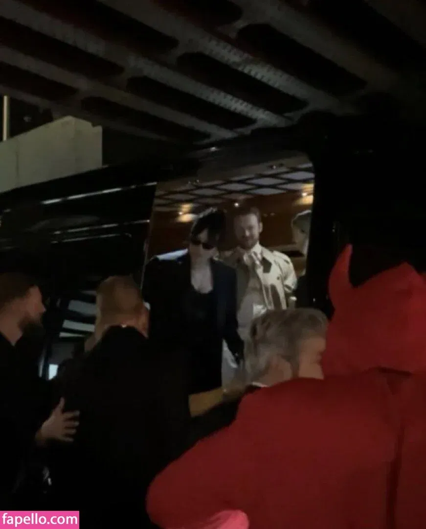 Billie Eilish Onlyfans Photo Gallery 