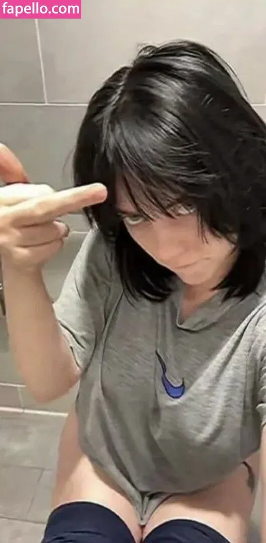 Billie Eilish Onlyfans Photo Gallery 