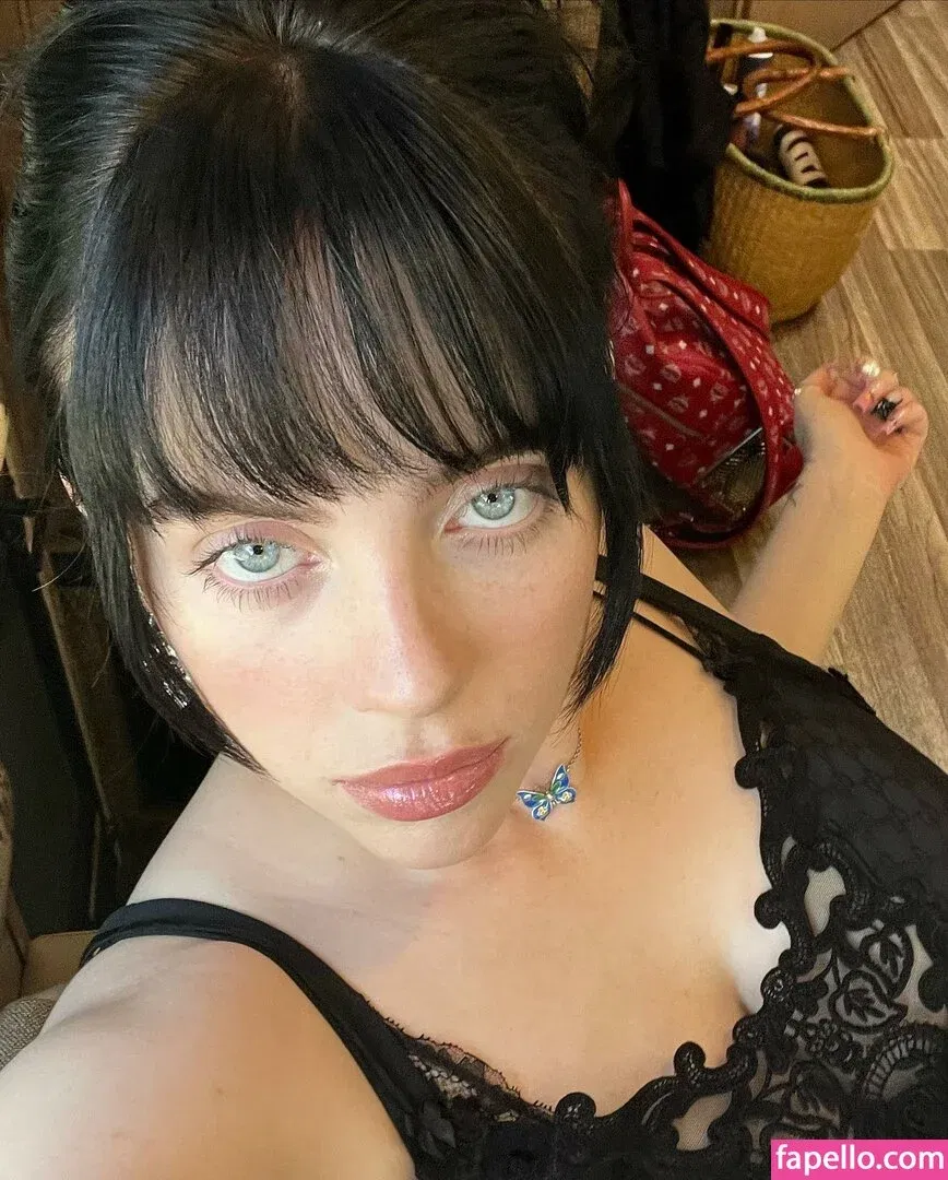 Billie Eilish Onlyfans Photo Gallery 
