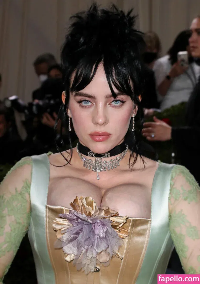 Billie Eilish Onlyfans Photo Gallery 
